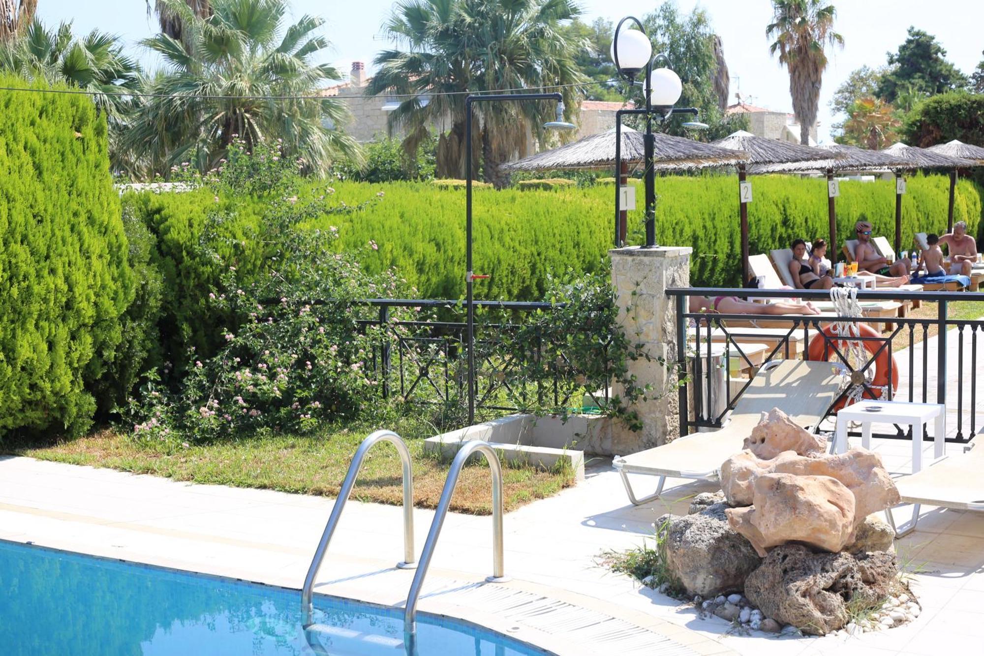 Golden Residence Family Resort Pefkochori Ngoại thất bức ảnh