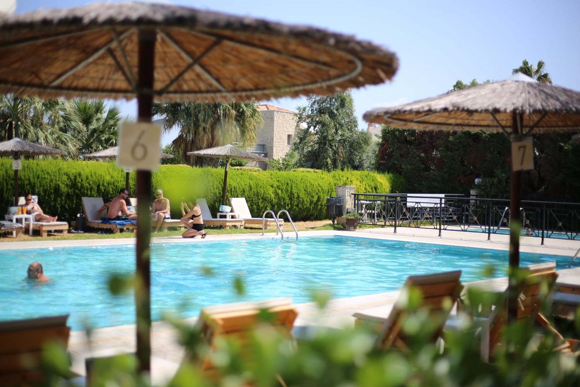 Golden Residence Family Resort Pefkochori Ngoại thất bức ảnh